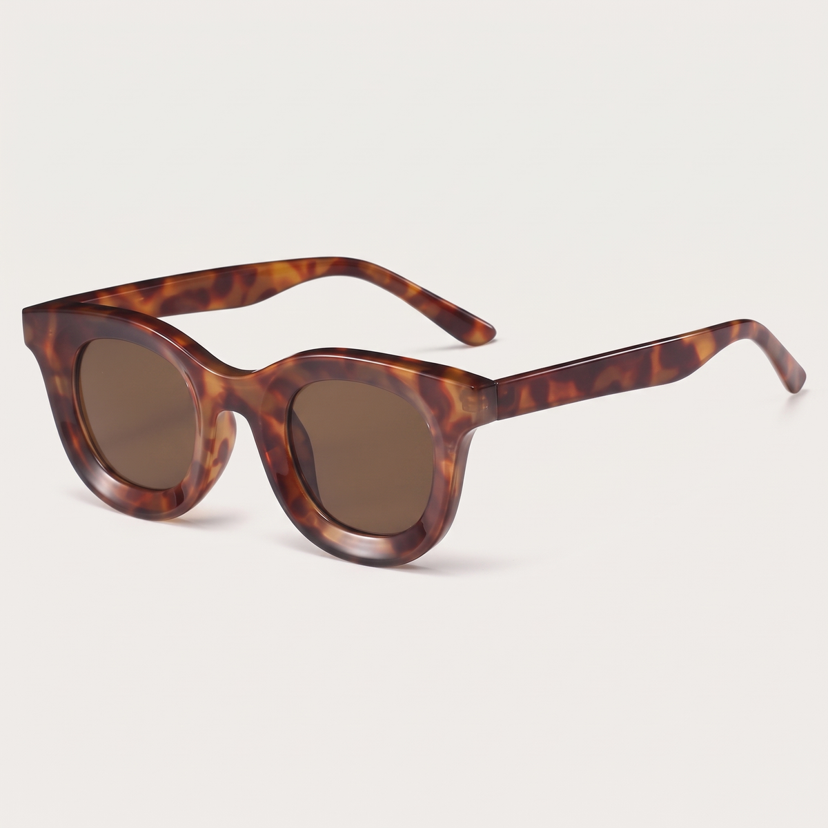 K3 Zero sunglasses in Tortoise / Brown, three-quarter view