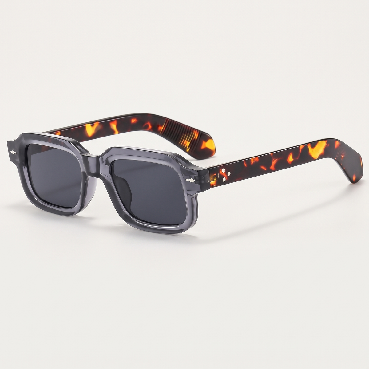 K4 Halden sunglasses in Smoke / Tortoise, three-quarter view