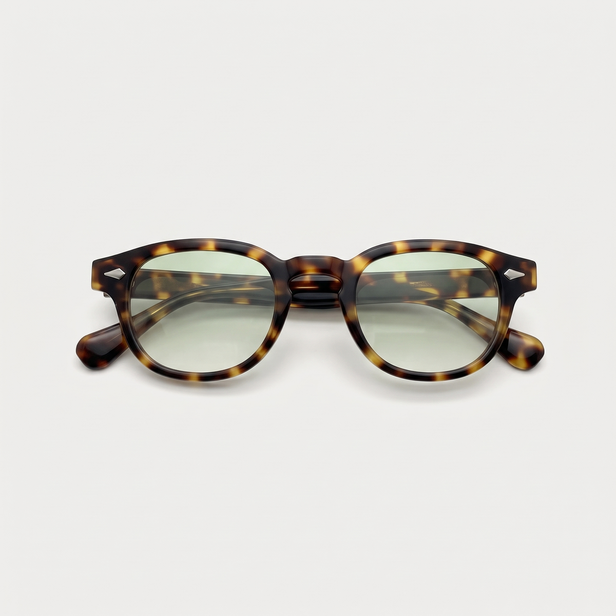 K6 Lumen sunglasses in Tortoise / Green Gradient, front view